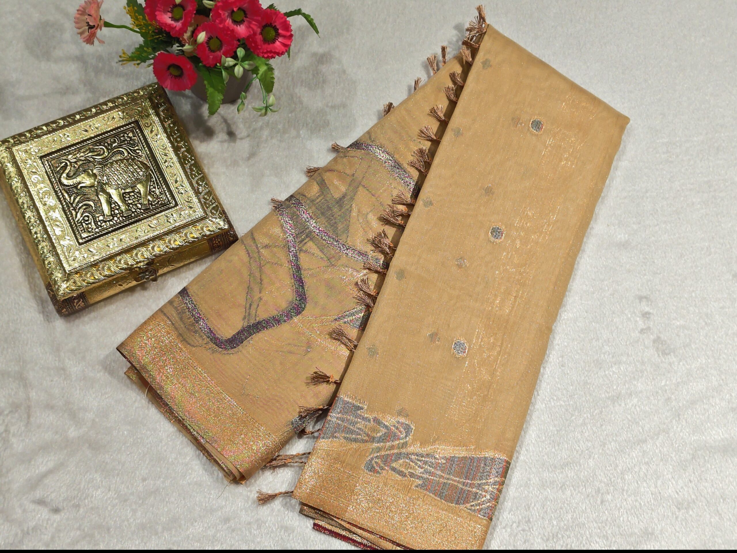 Elegant Linen Silk Saree | Classic & Graceful - Image 2